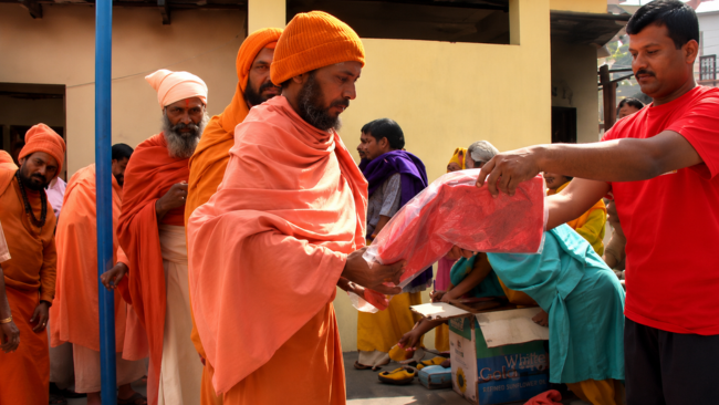 Clothes Distribution